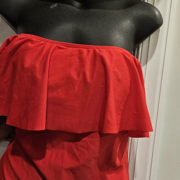 Island Goddess Off-Shoulder One Piece Ruffle Swimsuit - Picture 6 of 10